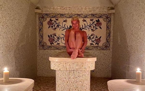 Анастасия Волочкова снялась голой в бане - «Культура»