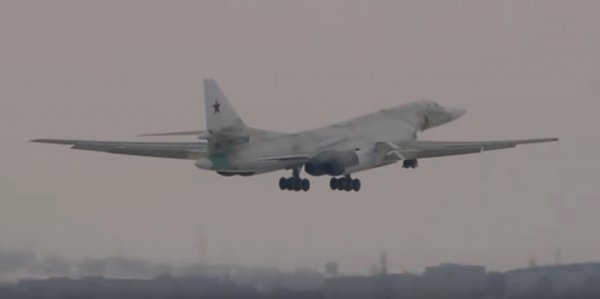 Минобороны показало первый полет модернизированного Ту-160 - «Политика»