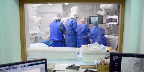 Минздрав: 70 тысяч россиян в год умирают из-за ошибок врачей - «Политика»