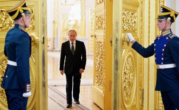 На всех парах к «Перестройке 2.0»: как Семья «подминает» транзит под себя - «Политика»