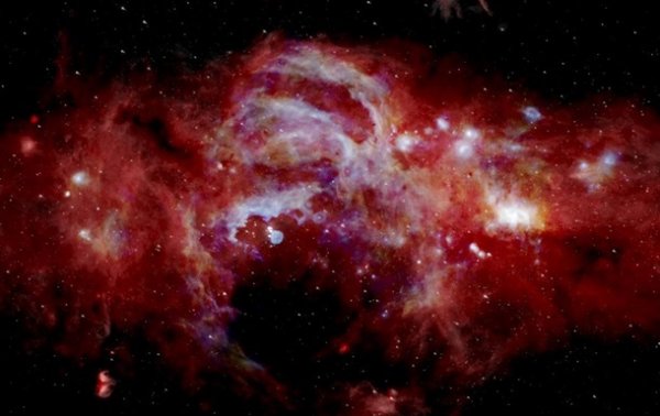 Найдена ультрамассивная мертвая галактика - «Наука»