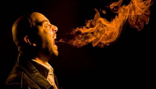 Нарколог озвучил способы избавиться от запаха перегара - «Новости»
