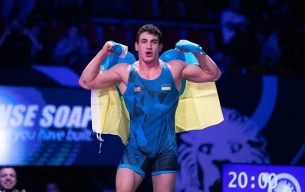 Новиков завоевал золото чемпионата Европы по борьбе - «Спорт»