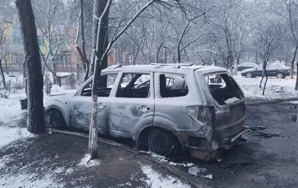Под Киевом сгорел автомобиль депутата из Ирпеня - (видео)