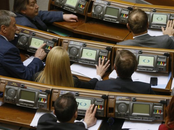 Рада на внеочередном заседании может проголосовать за допуск иностранных войск на территорию страны - «Новороссия»
