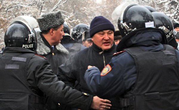 Резня в Казахстане: Восемь погибших — это только начало? - «Политика»