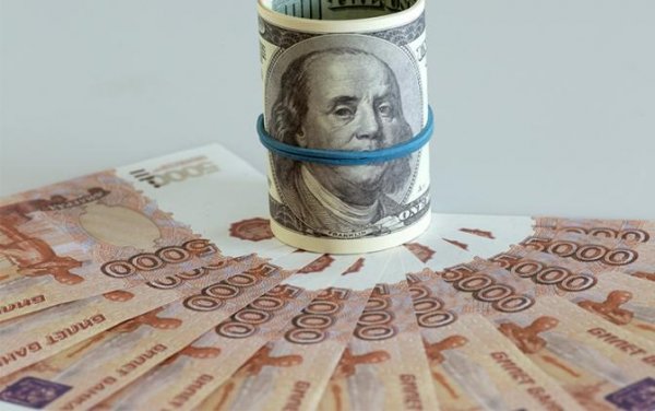 Рубль подцепил коронавирус: Девальвации не избежать - «Экономика»