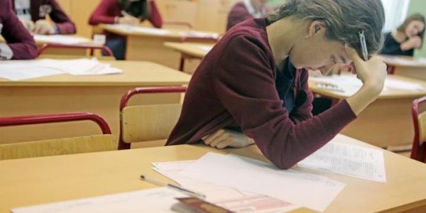 С мошенничеством на ЕГЭ будут бороться при помощи нейросетей - «Политика»