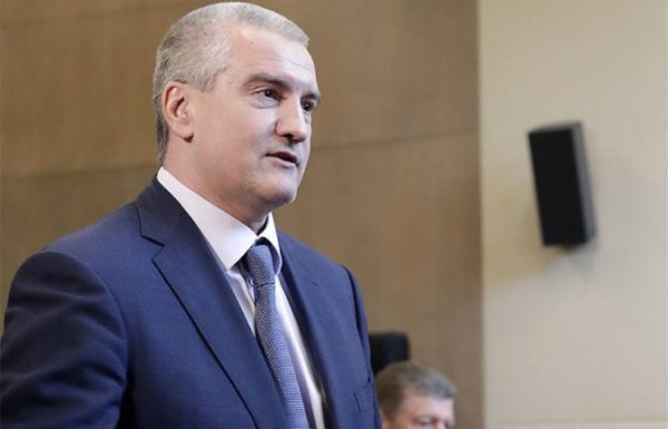 Сергея Аксенова забросали «черными метками» от имени Кремля - «Политика»