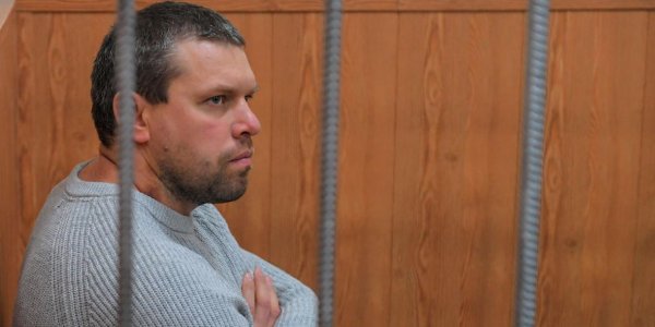 Следствие попросило отпустить полицейского, подбросившего наркотики Голунову - «Политика»