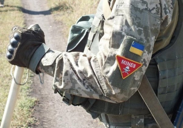 Служащий ВСУ погиб из-за самоподрыва старой мины - «Новороссия»