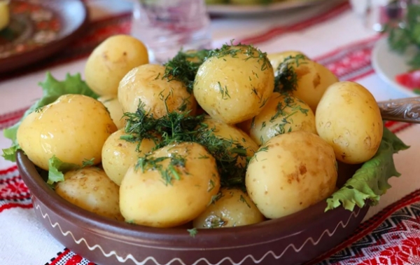 Ученые признали картофель полезным для здоровья - «Наука»