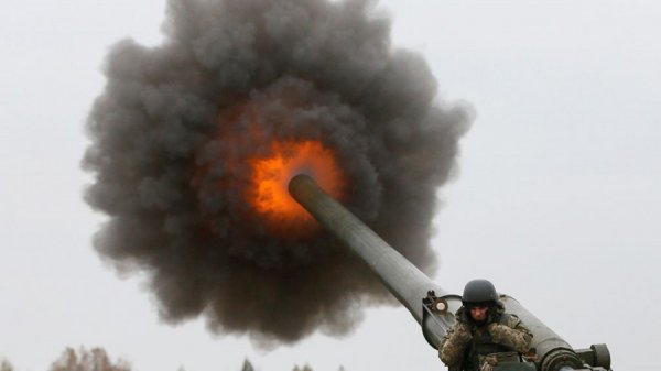 Украинские боевики произвели массированный обстрел Докучаевска - «Новороссия»