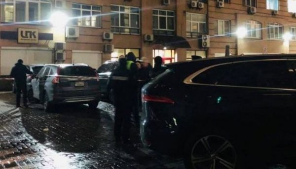 В центре Киева неизвестный застрелил пластического хирурга-переселенца из Донецка - «Новости»