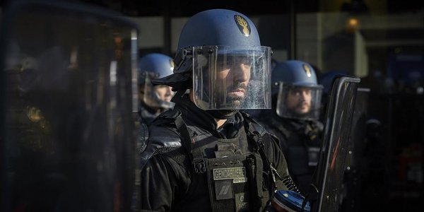 В Германии и Франции из-за вируса закрывают полицейские участки и военные базы - «Политика»