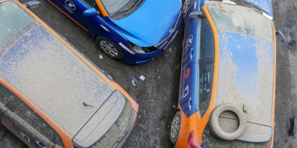 В Москве число аварий с участием автомобилей каршеринга выросло на 242% - «Автоновости»