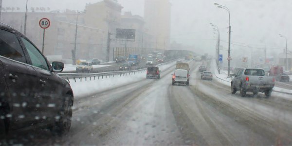 В Москве водителей попросили пересесть на метро из-за гололедицы - «Автоновости»