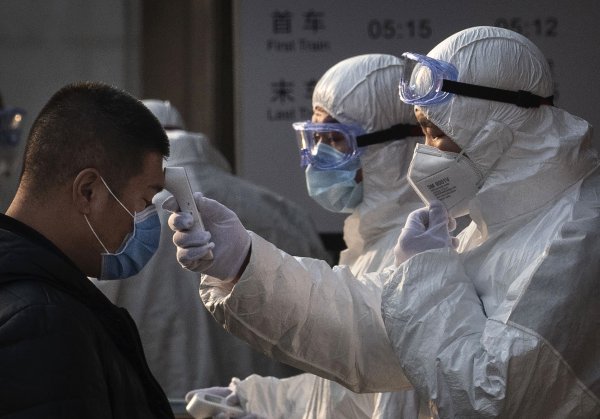Власти Китая намерены казнить граждан, скрывающих симптомы коронавируса - «Новороссия»