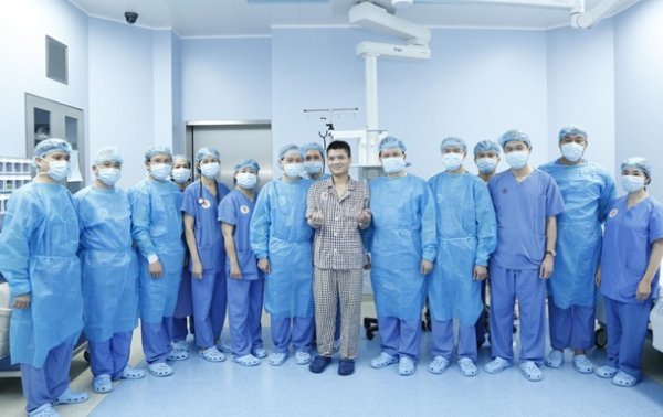 Во Вьетнаме пересадили руку от живого донора - «Наука»