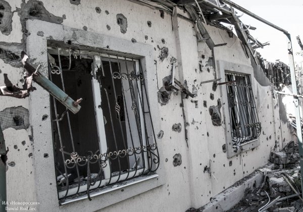 ВСУ разместили бронетехнику в жилых массивах оккупированной территории ЛНР - «Новороссия»