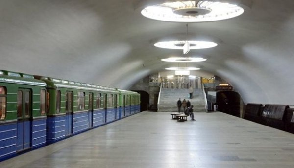 «Зайца» в метро Харькова избили и раздели при задержании - «Новости»