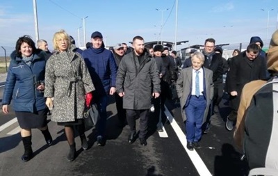 Нардепы проводят заседание комитета на админгранице с Крымом - «Фото»