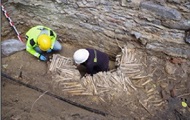 В Бельгии обнаружили стены из человеческих черепов и костей - «Фото»