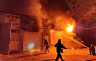 В Киеве сгорела автомойка - «Фото»