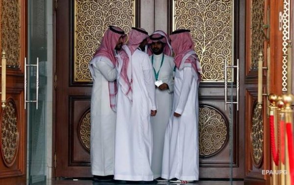 Двух членов саудовской королевской семьи обвиняют в госизмене - «В мире»