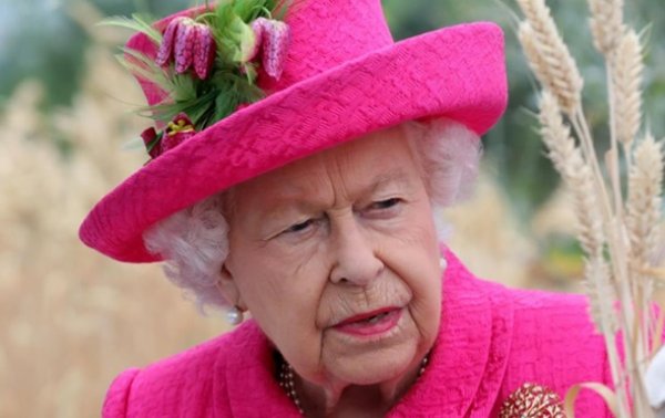 Елизавета ІІ обратилась к британцам в связи с коронавирусом - «В мире»