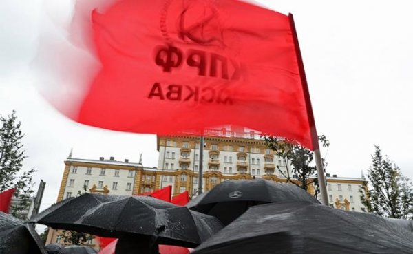 Фракция КПРФ в Мосгордуме отказалась поддержать отчет главного полицейского столицы - «Политика»