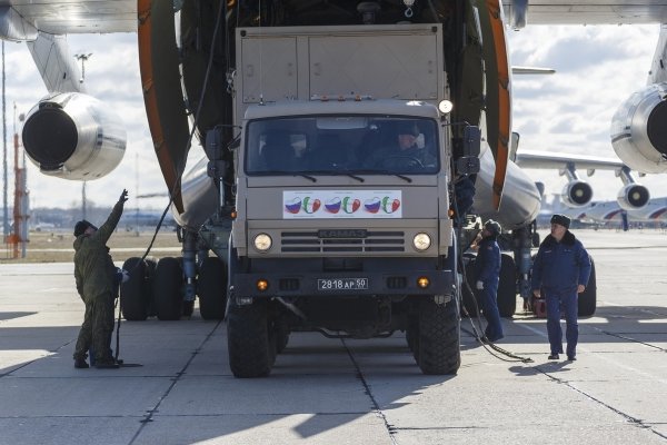 Итальянские чиновники назвали бесполезной российскую помощь для борьбы с коронавирусом - «Новороссия»