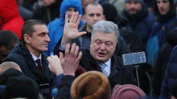 Экс-президент Украины Порошенко сбежал от допроса ГБР за границу - «Новороссия»