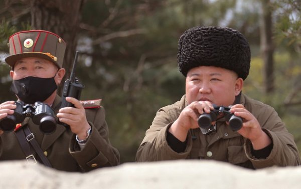 Ким Чен Ын провел военные учения - «В мире»