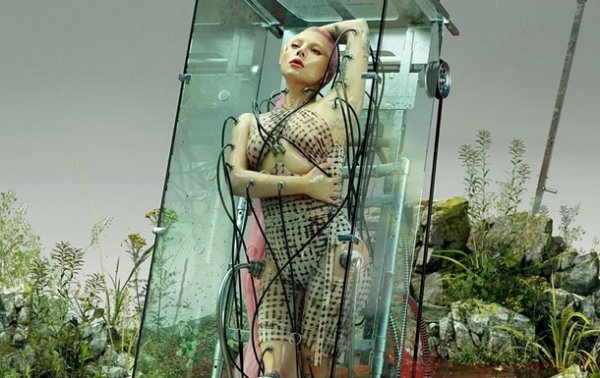 Леди Гага снялась для глянца в образе секс-киборга - (видео)