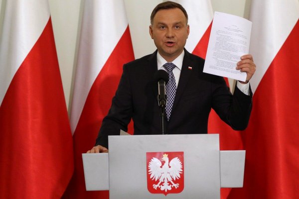 Президент Польши Дуда подписал спецзакон о борьбе с COVID-19 - «Новороссия»