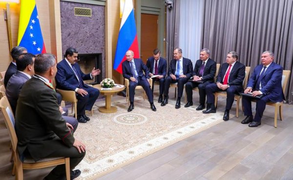 «Роснефть» бежит из Венесуэлы — долги олигархов оплатят за счет россиян - «Экономика»