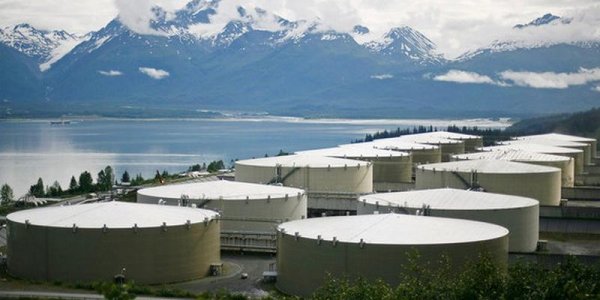 Специалисты назвали еще одну глобальную проблему с нефтью - «Политика»