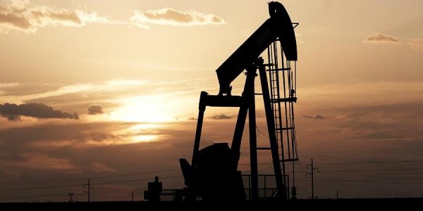 Стоимость нефти впервые за 4 года упала ниже $30 - «Политика»