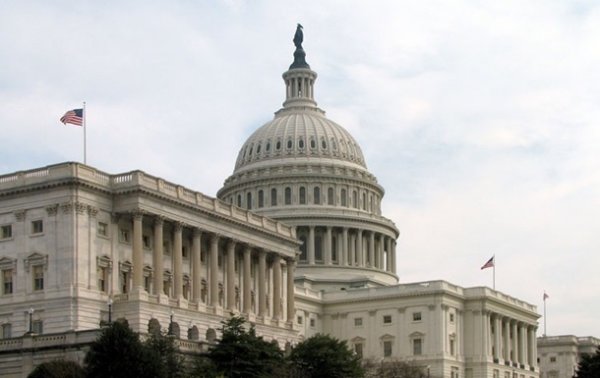 У двух конгрессменов США подтвердили коронавирус - «В мире»