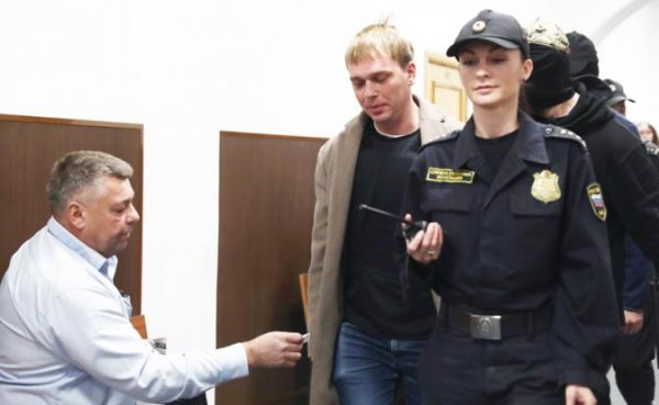 У путинских не бывает осечек: Власти хотят проверить, не псих ли Голунов - «Политика»