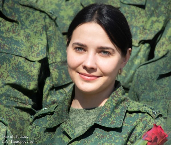 В ДНР поздравили женщин — военнослужащих и ветеранов с Международным женским днем - «Новороссия»