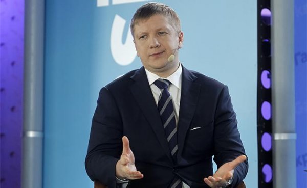 Зеленский урезает миллионные зарплаты топ-менеджеров, Путин своих в обиду не даст - «Экономика»