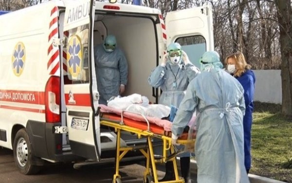 Жену пациента с коронавирусом забрали в обсервацию из-за протестов соседей - (видео)