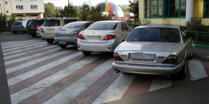 Москвичи пожаловались более двух миллионов раз на неправильную парковку - «Автоновости»