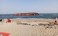 Одесситы "самоизолируются" на море - фоторепортаж - «Фото»