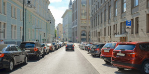 Власти Москвы отказались вводить бесплатную парковку в выходную неделю - «Автоновости»