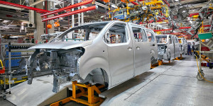 Volvo приостановит производство в России из-за коронавируса - «Автоновости»
