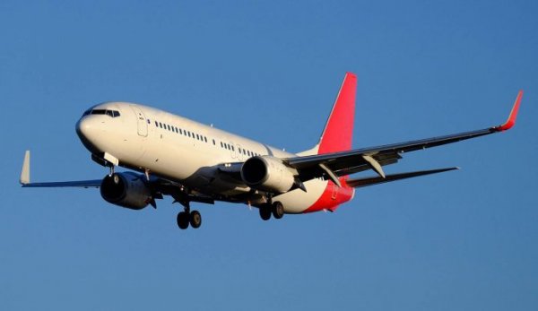 Авиалайнер Boeing 737 рейса Москва-Минводы подал тревожный сигнал - «Новороссия»
