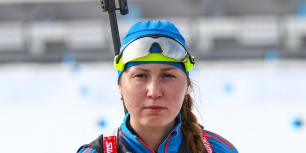 Биатлонистка показала "самую жиросжигающую" тренировку в подъезде - «Политика»